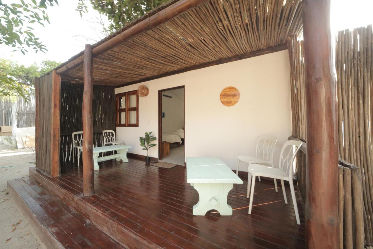 Hotel Sunsets Del Rosario Isla Grande  Exterior foto